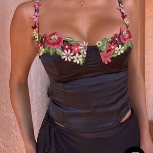 Enchante to meet you black top princess polly